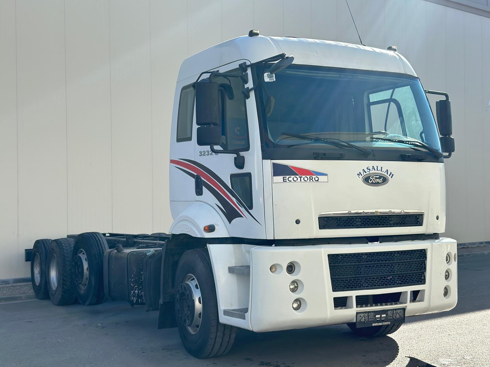 2010 MODEL 3232 S FORD CARGO